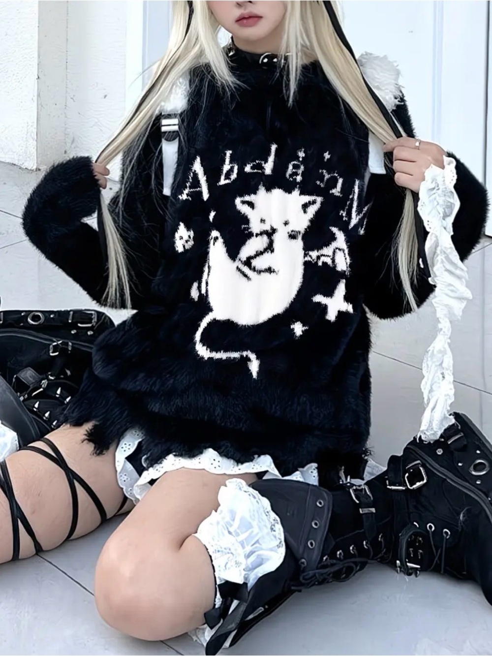 {NEW} Black Grunge Cat Themed Long Sleeve Sweater S Oversized